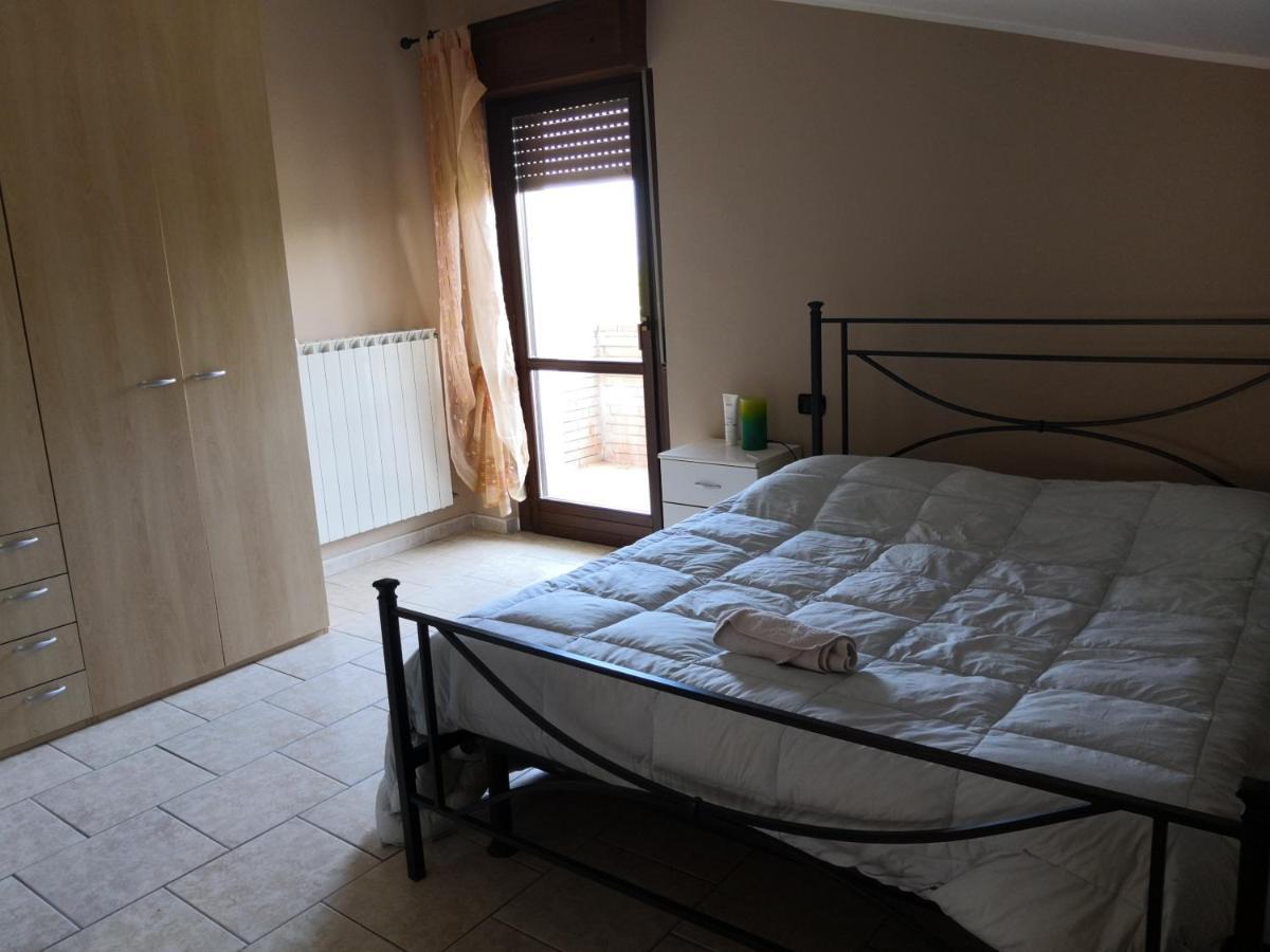 La Mansardina Apartment Sulmona Luaran gambar